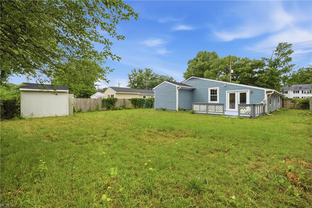 218 Bradford Avenue