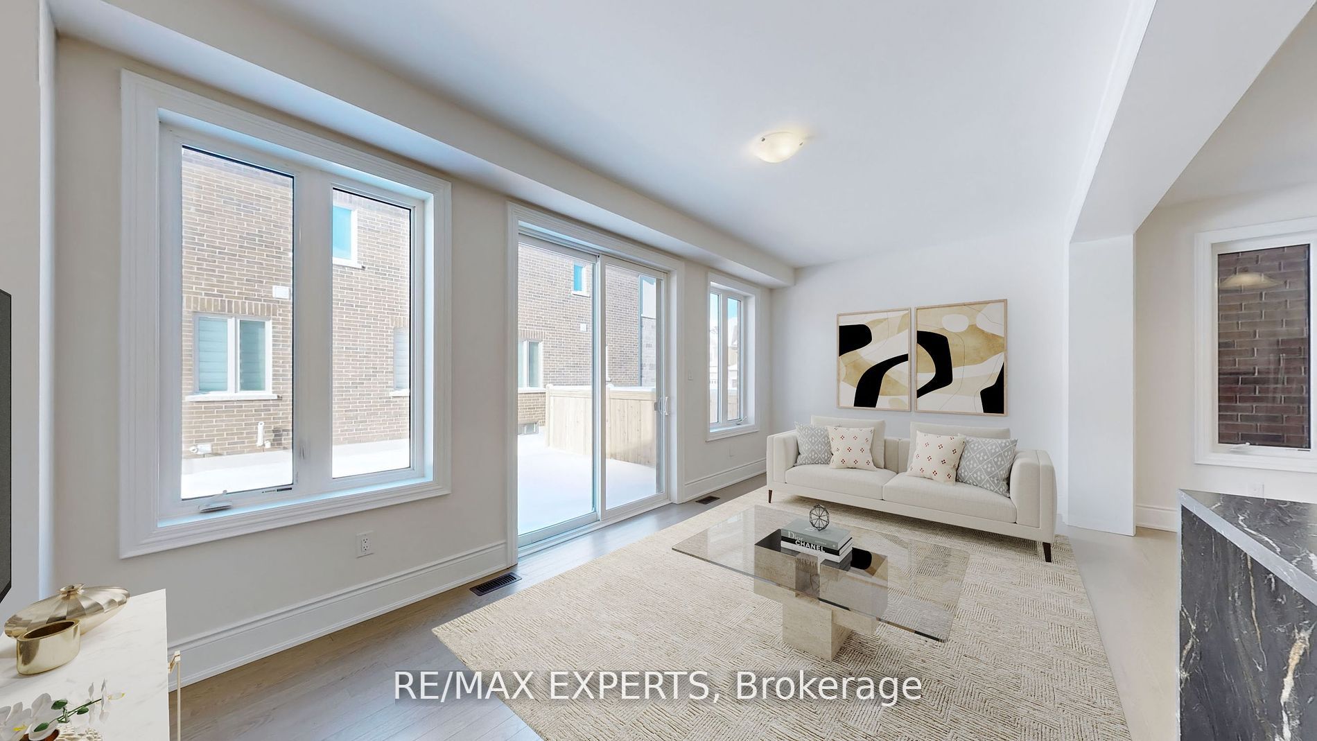 12 Abeam St