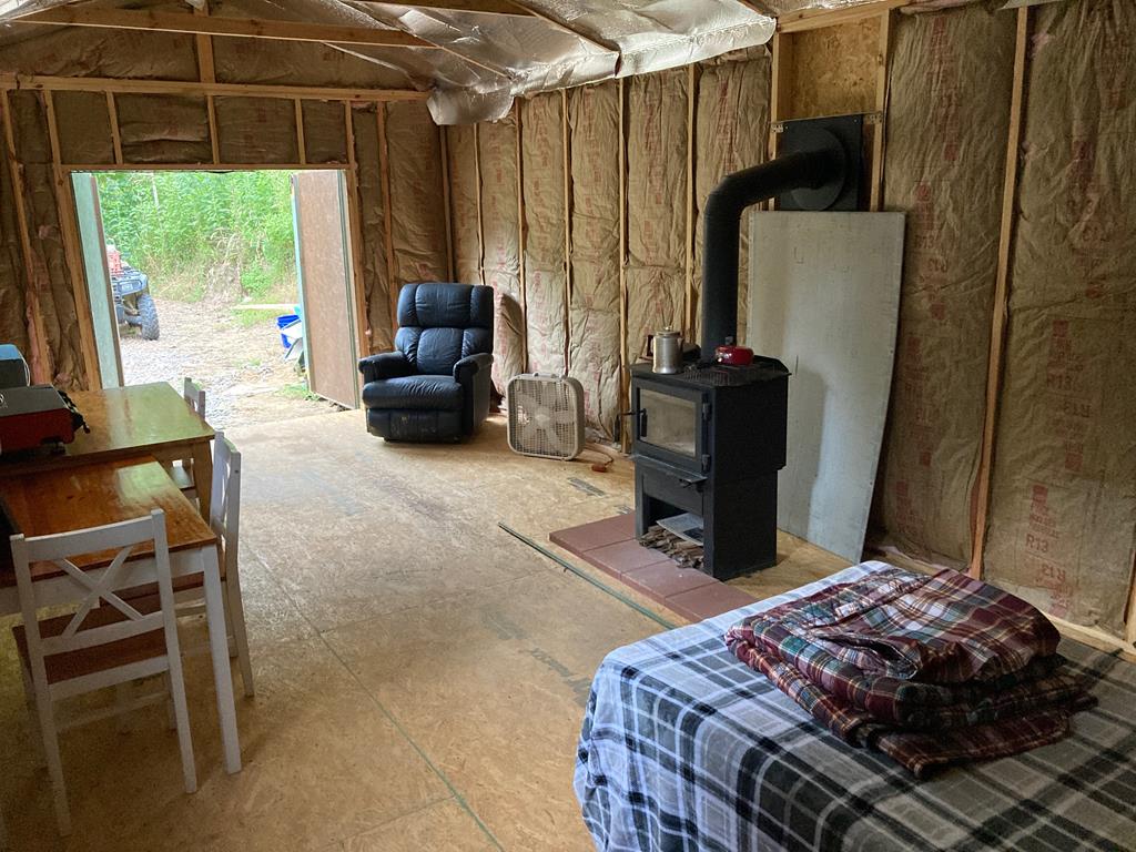 392 Possum Hollow Rd