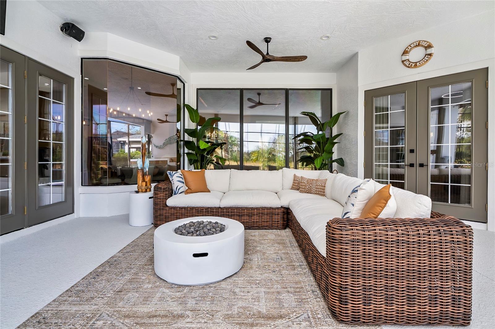 15 S Waterview Drive