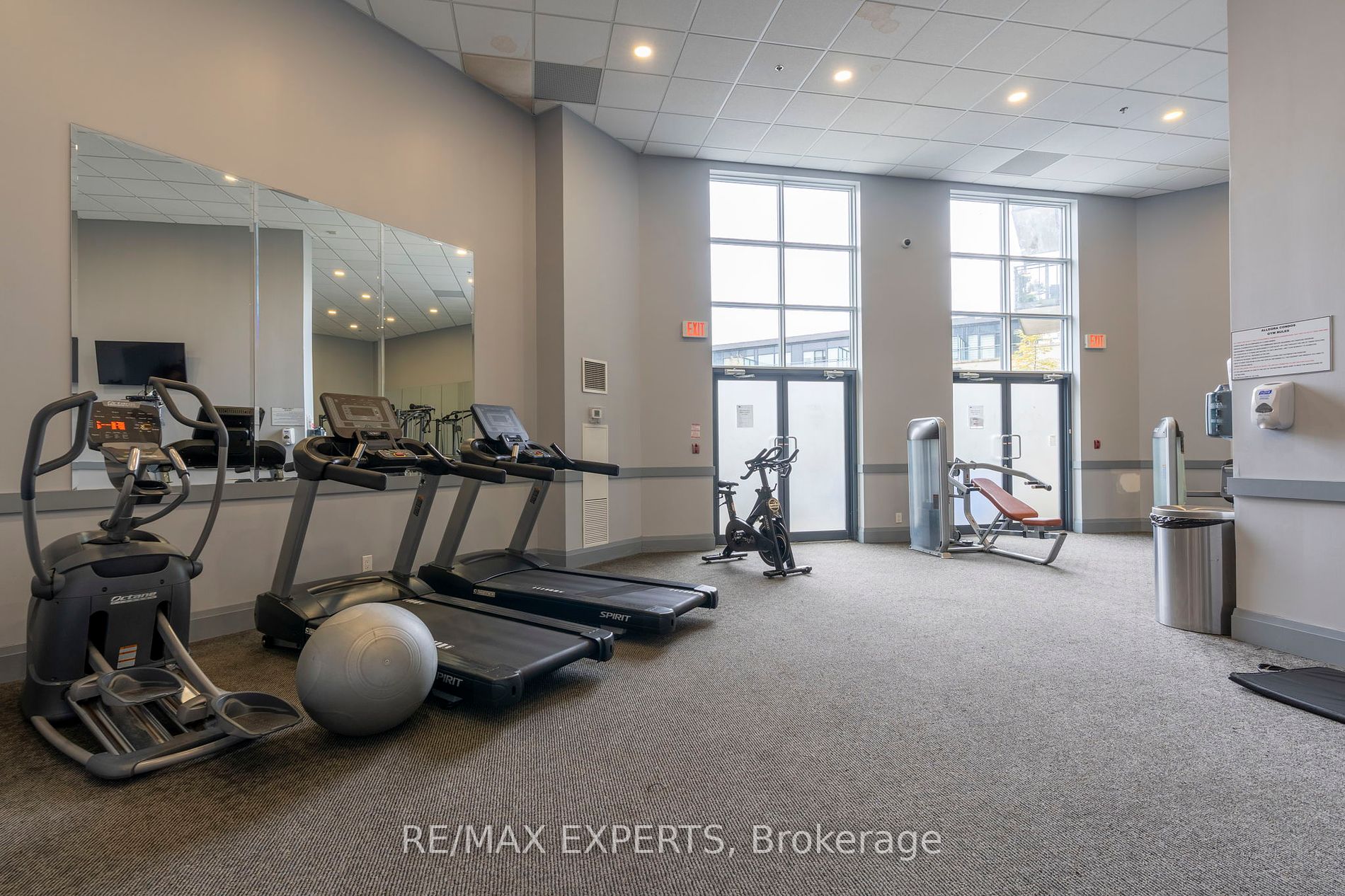 24 Woodstream Blvd 102