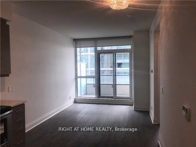 15 Zorra St 901