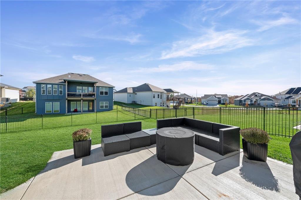 7613 N Tullis Avenue