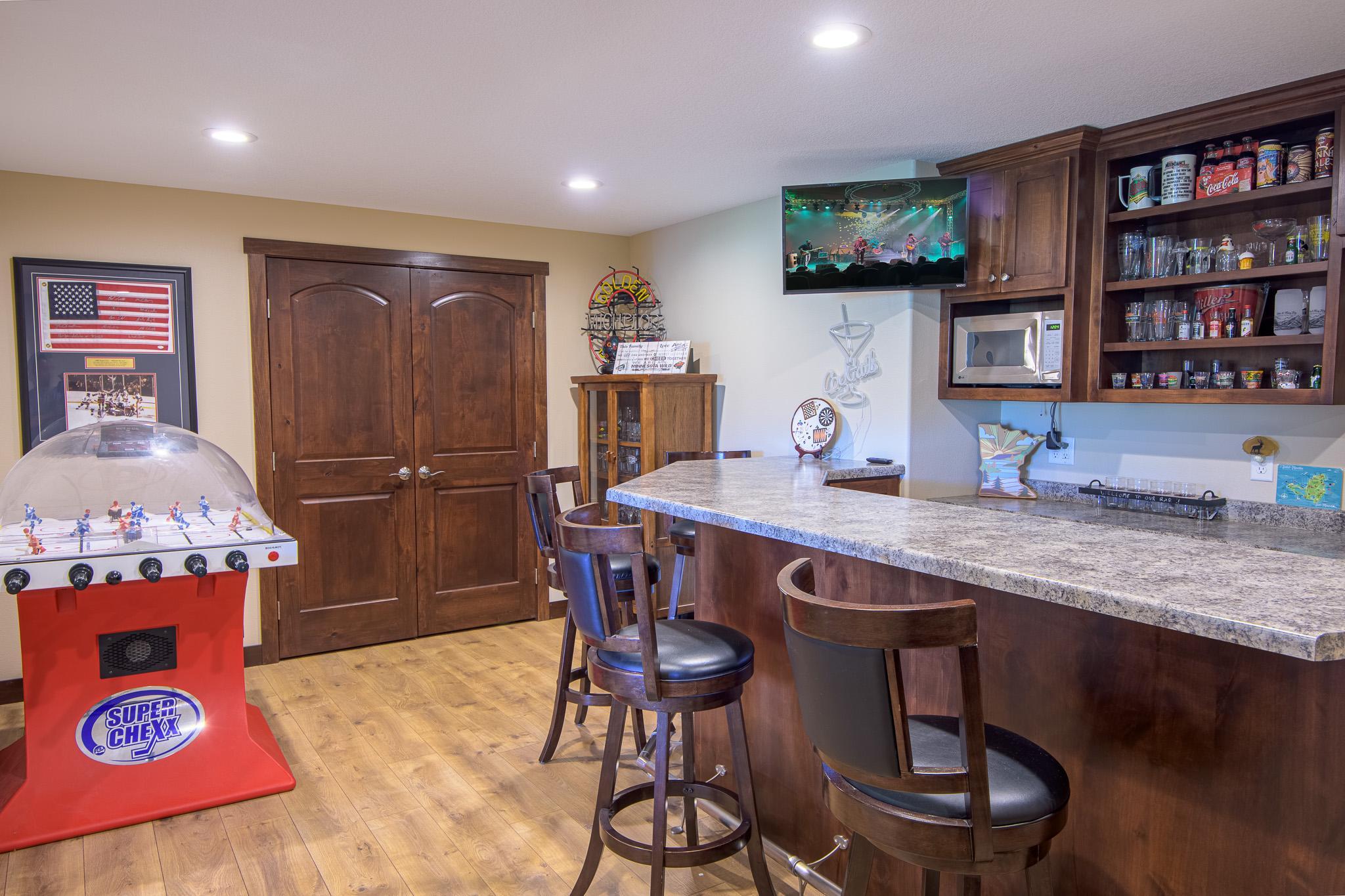 2142 Monarch Court