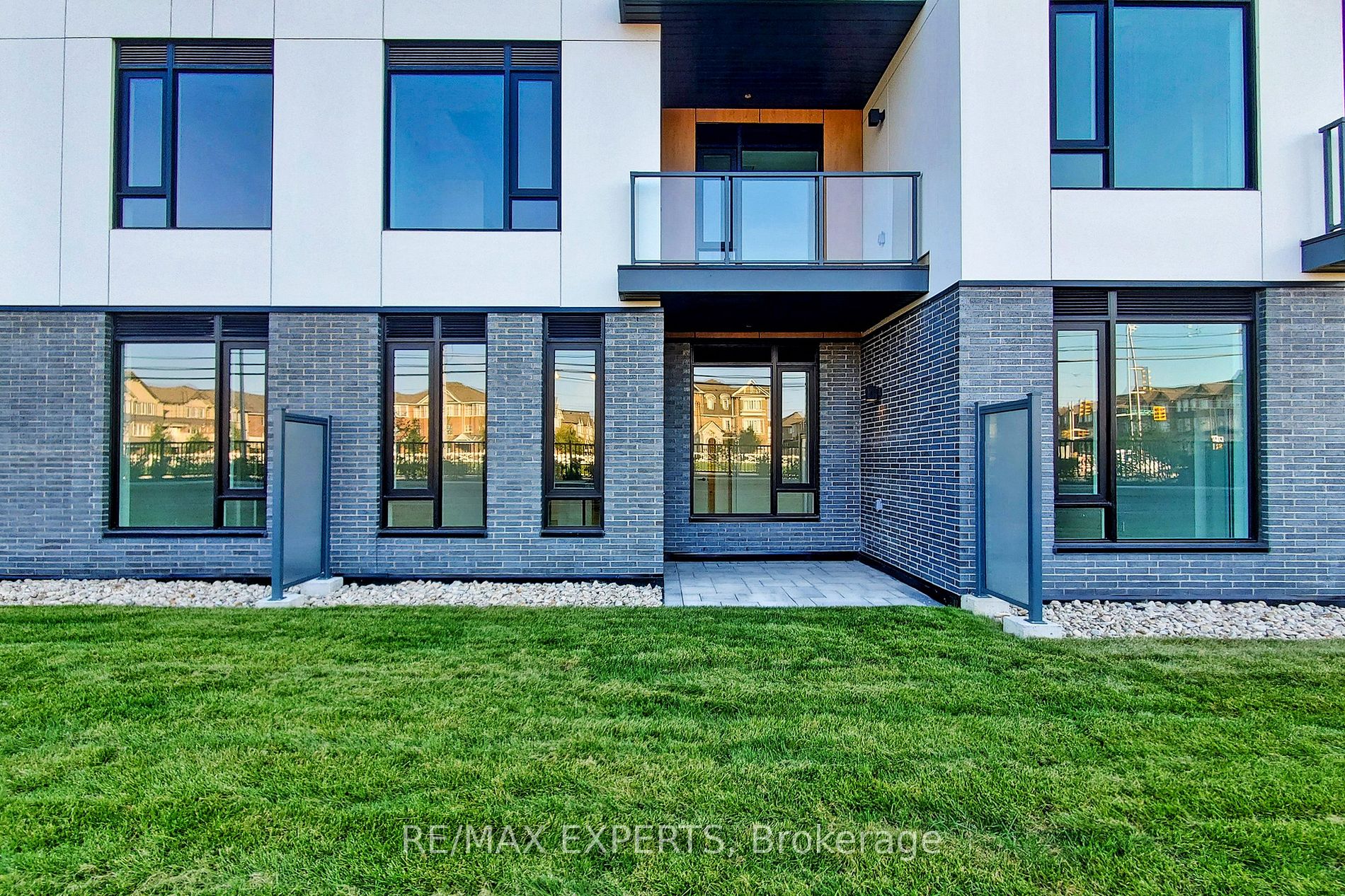 1440 Clarriage Crt 106