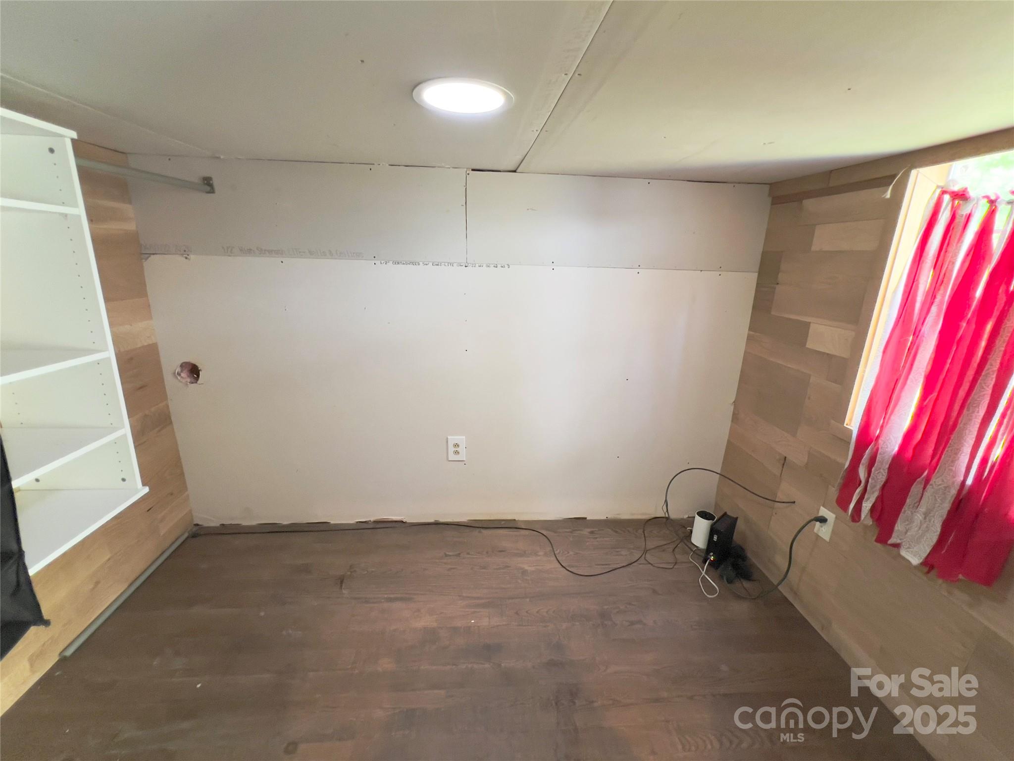 4081 Pigtail Road