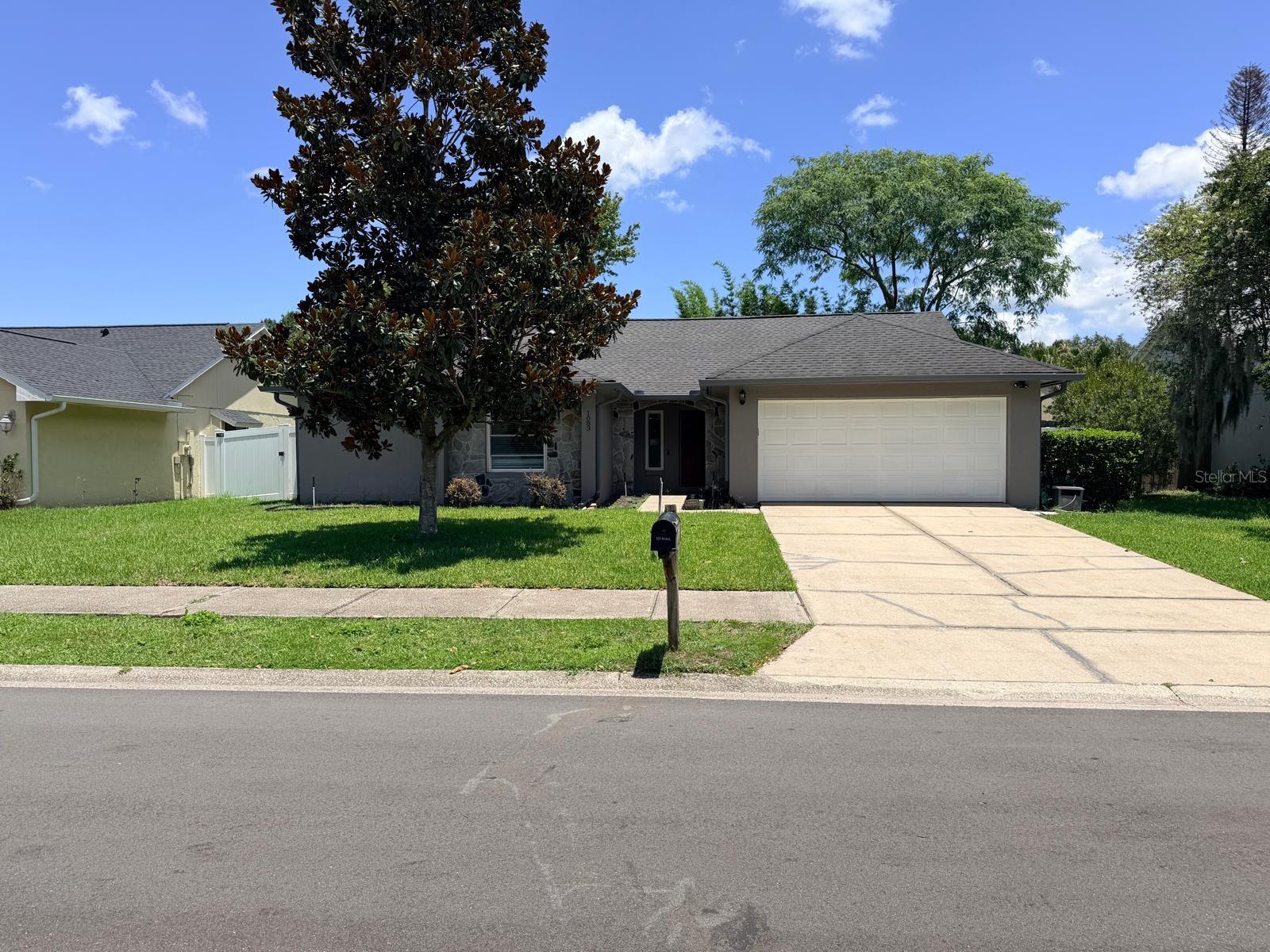 1083 Beckstrom Dr