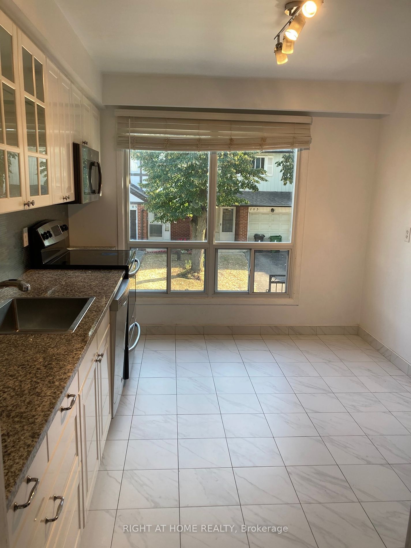 104 Farm Greenway 104