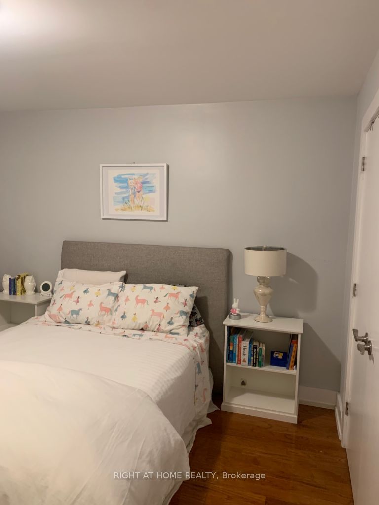 576 Davenport Rd Main