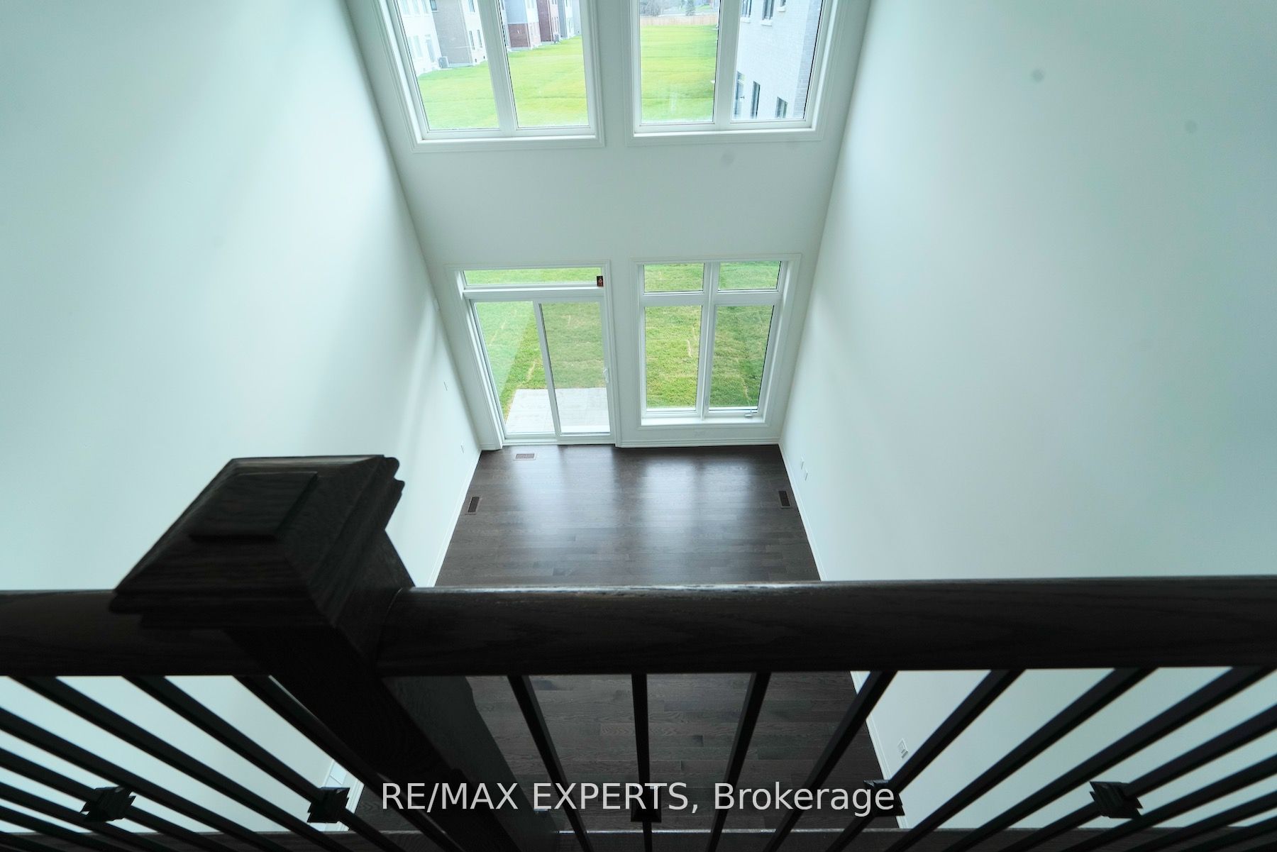 18 Mayapple St