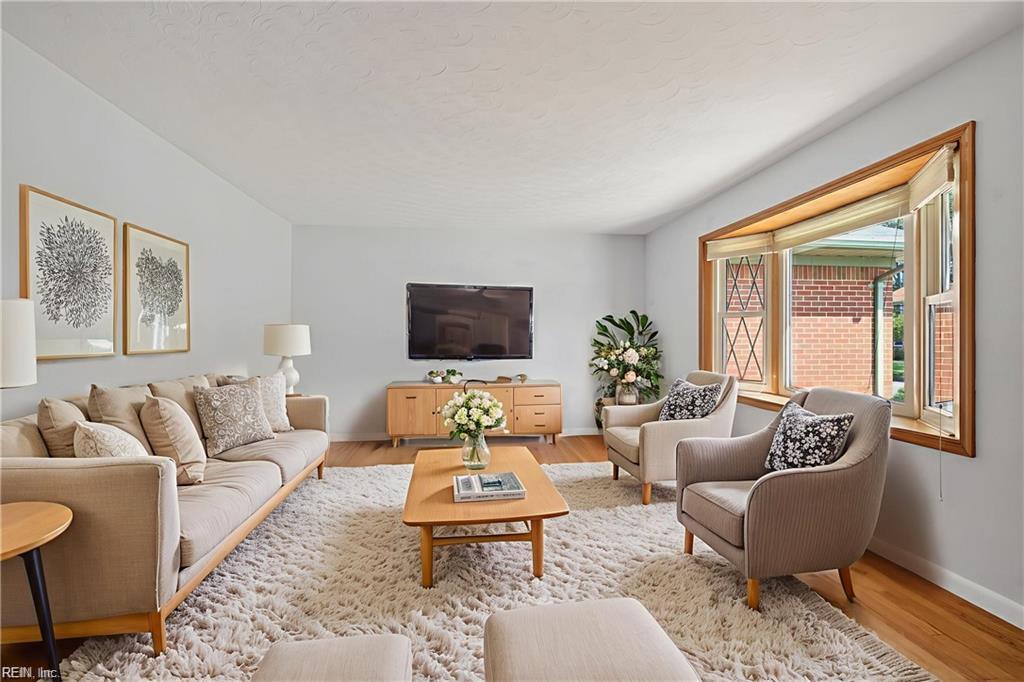 137 S Parliament Drive, Virginia Beach, VA 23462