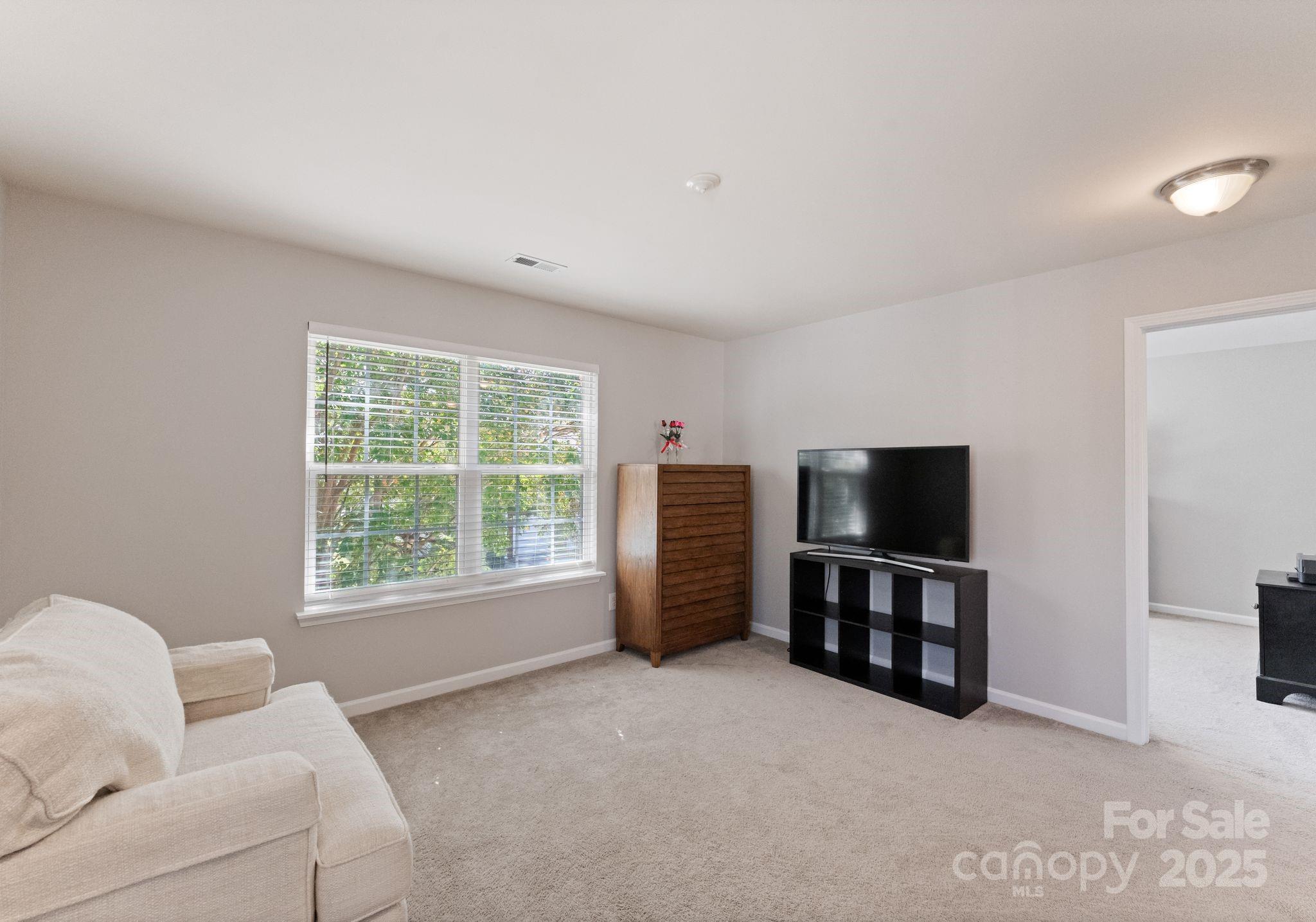 13635 Singleleaf Lane