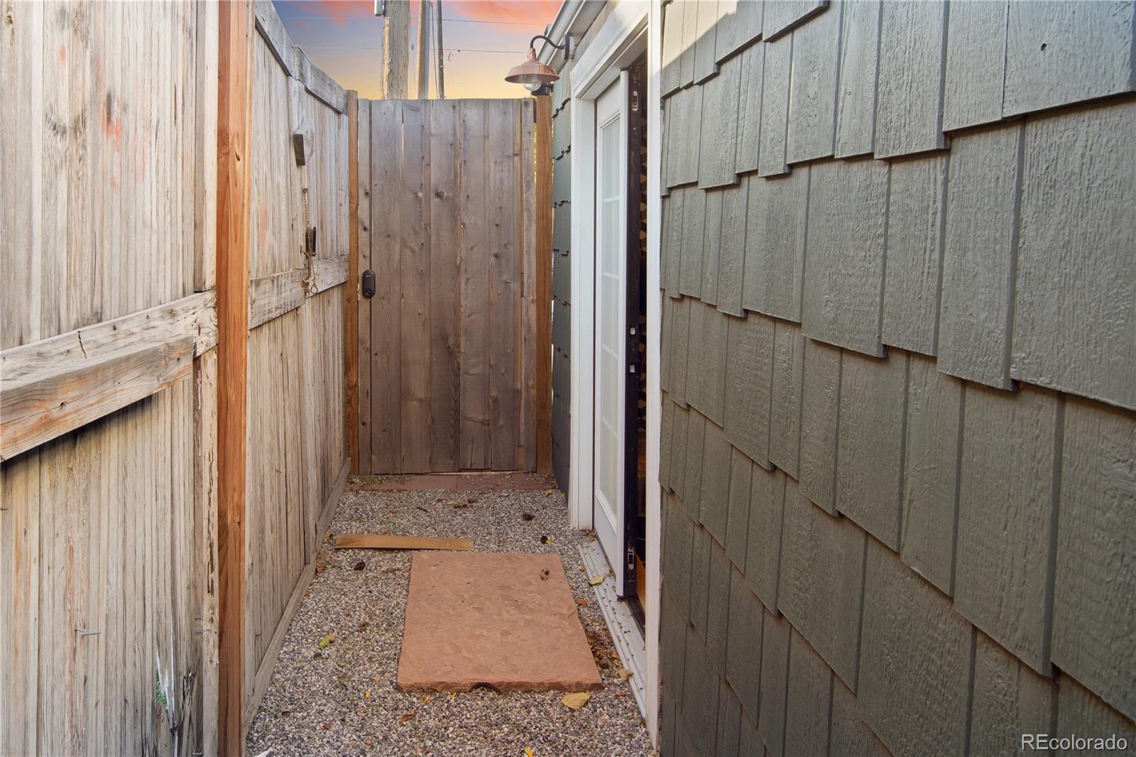 2088 S Pennsylvania Street