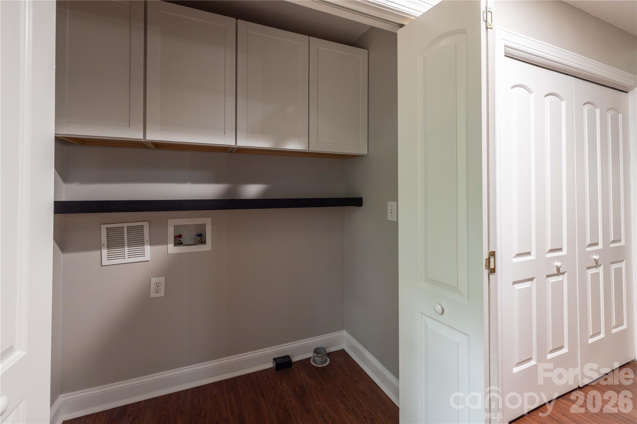 302 Skyland Court