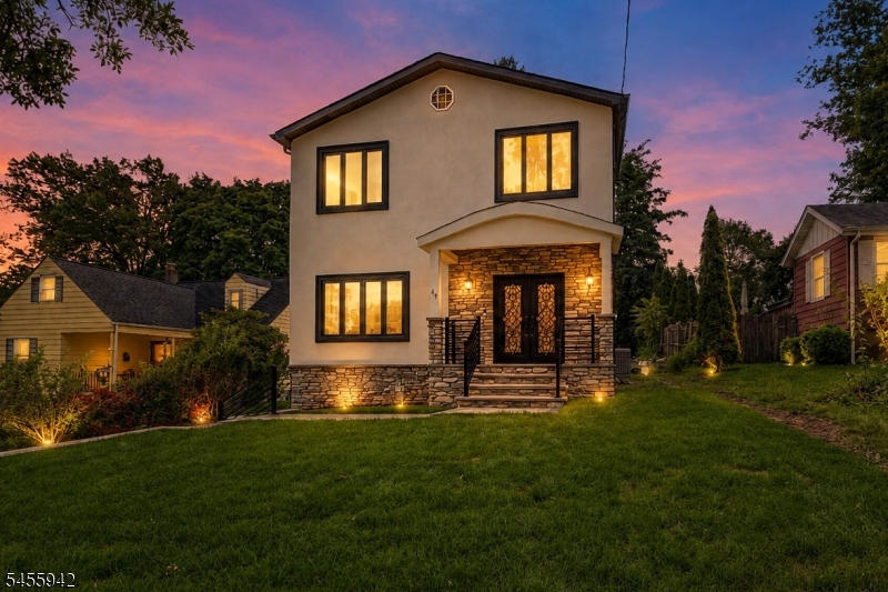 49 Longview Ave