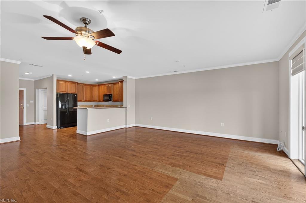 955 Bolling Avenue 204