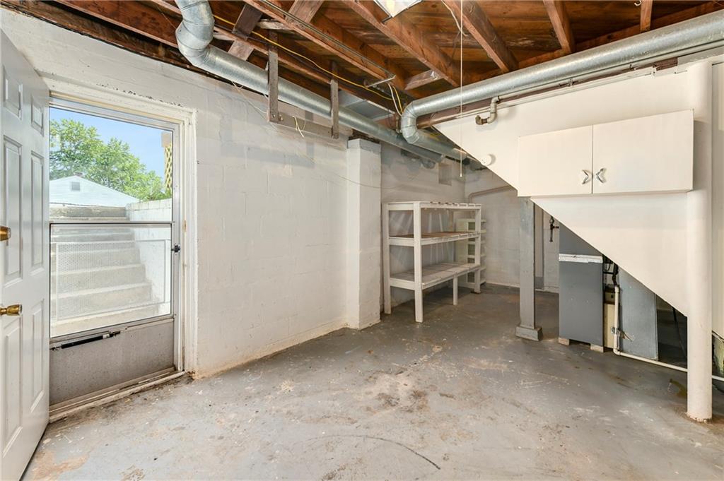 2731 S Northern Boulevard