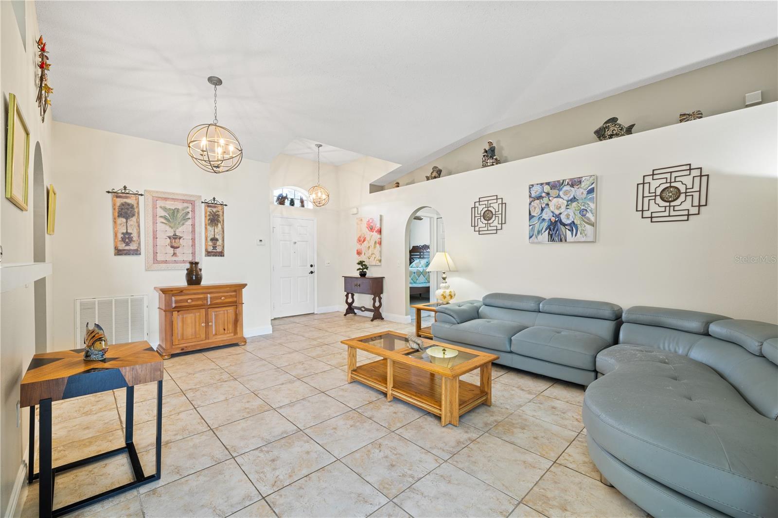 2912 Belle Lane