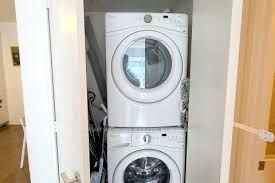 460 E Adelaide St 1216