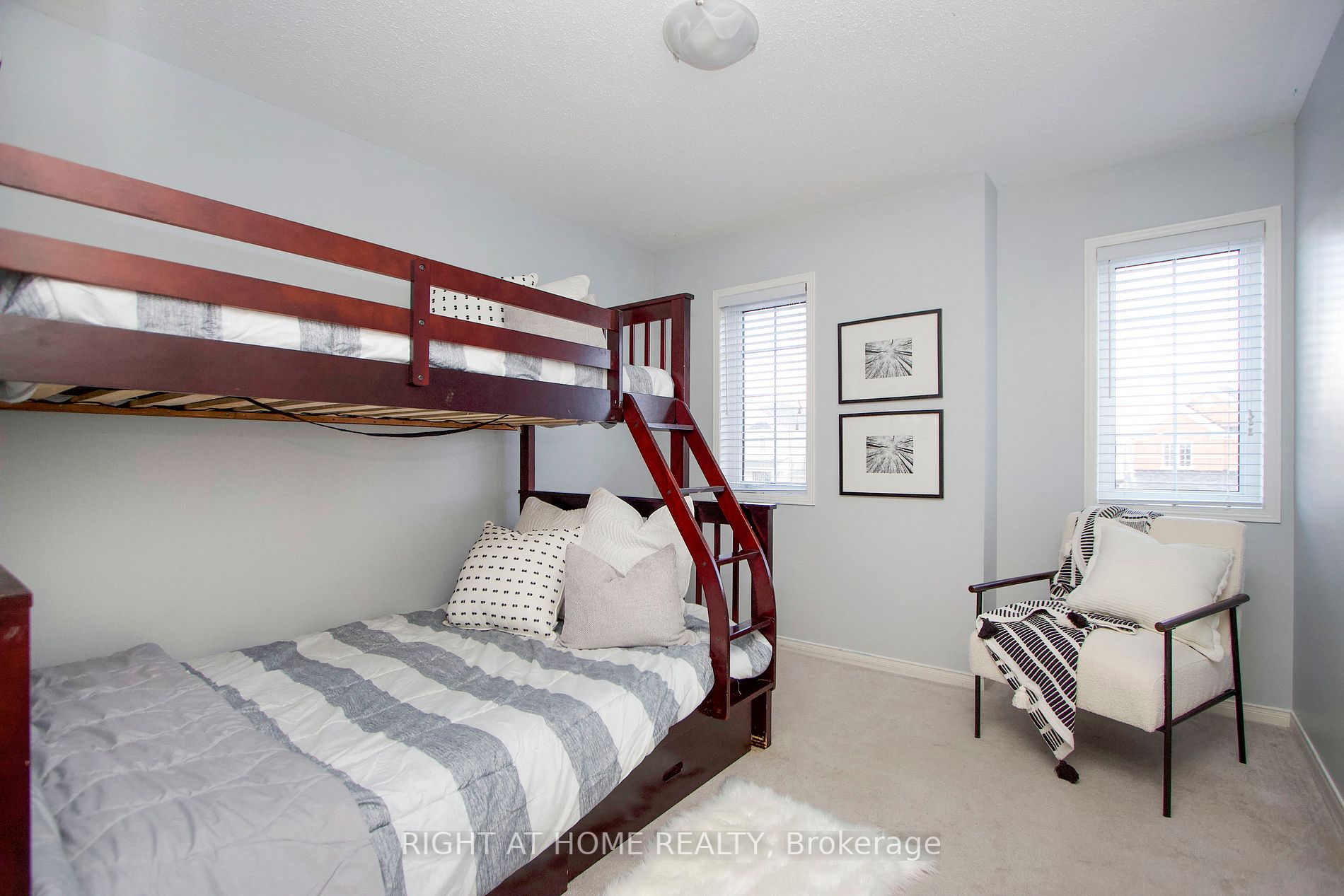 1072 Edward Bolton Cres