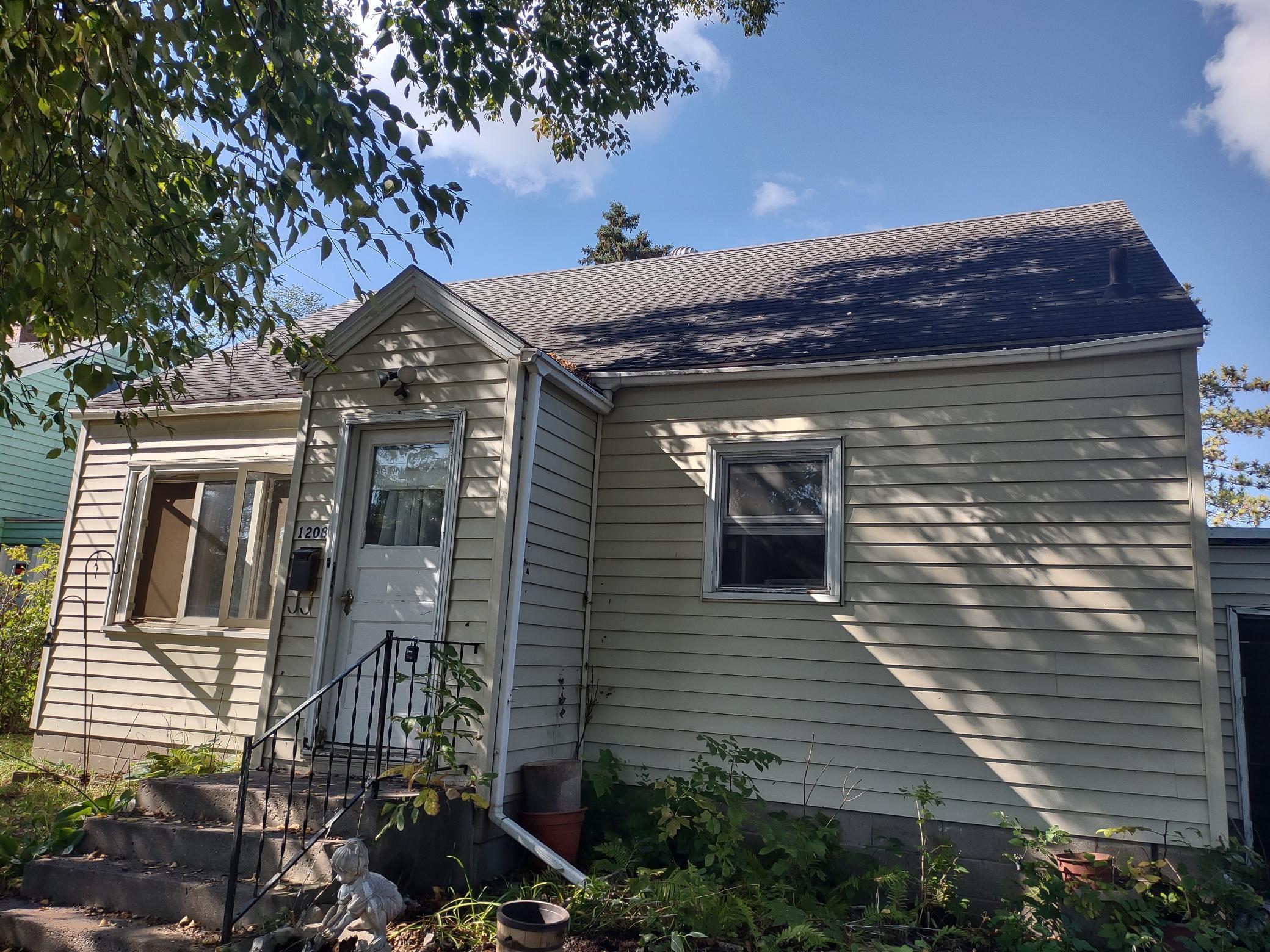 1208 S Sheridan Street