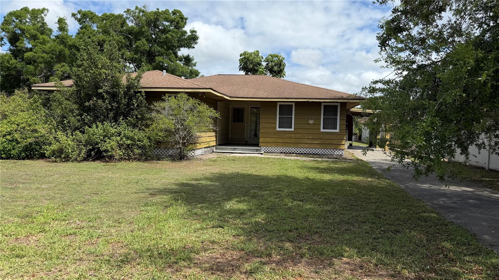 Three bedroom , 2 bathroom residence sits on this amazing piece of property with just over 1 acre of land! You have frontage on Fruitville road and a 2nd way to access the property from Simmons ave. Great opportunity goes with this amazing location! So much can be done with this zoning or you can just rent out the home for income until you are ready.