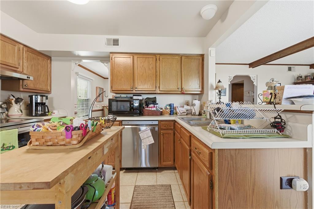 1112 Whitewater Court