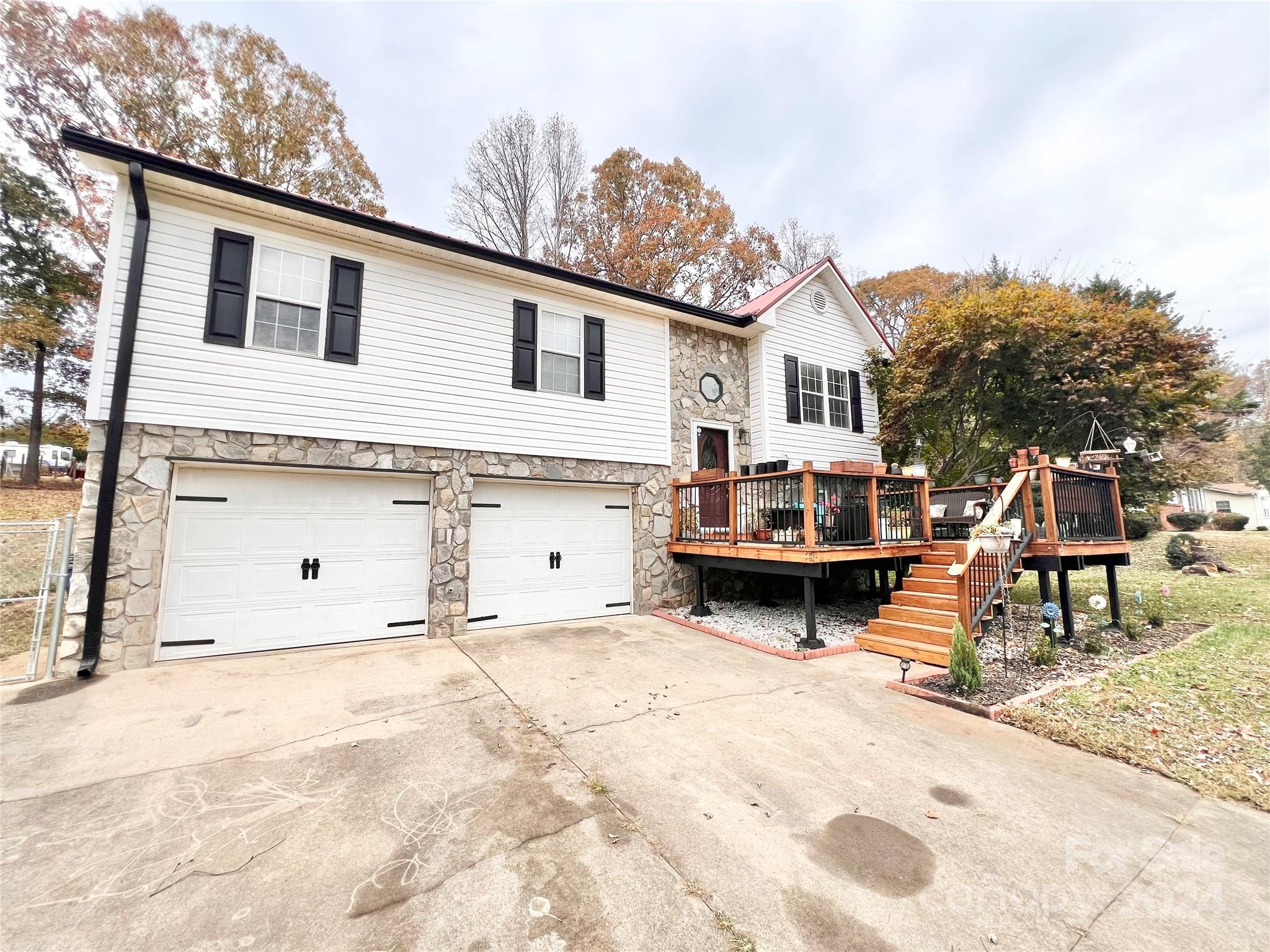 2115 Blue Ridge Circle