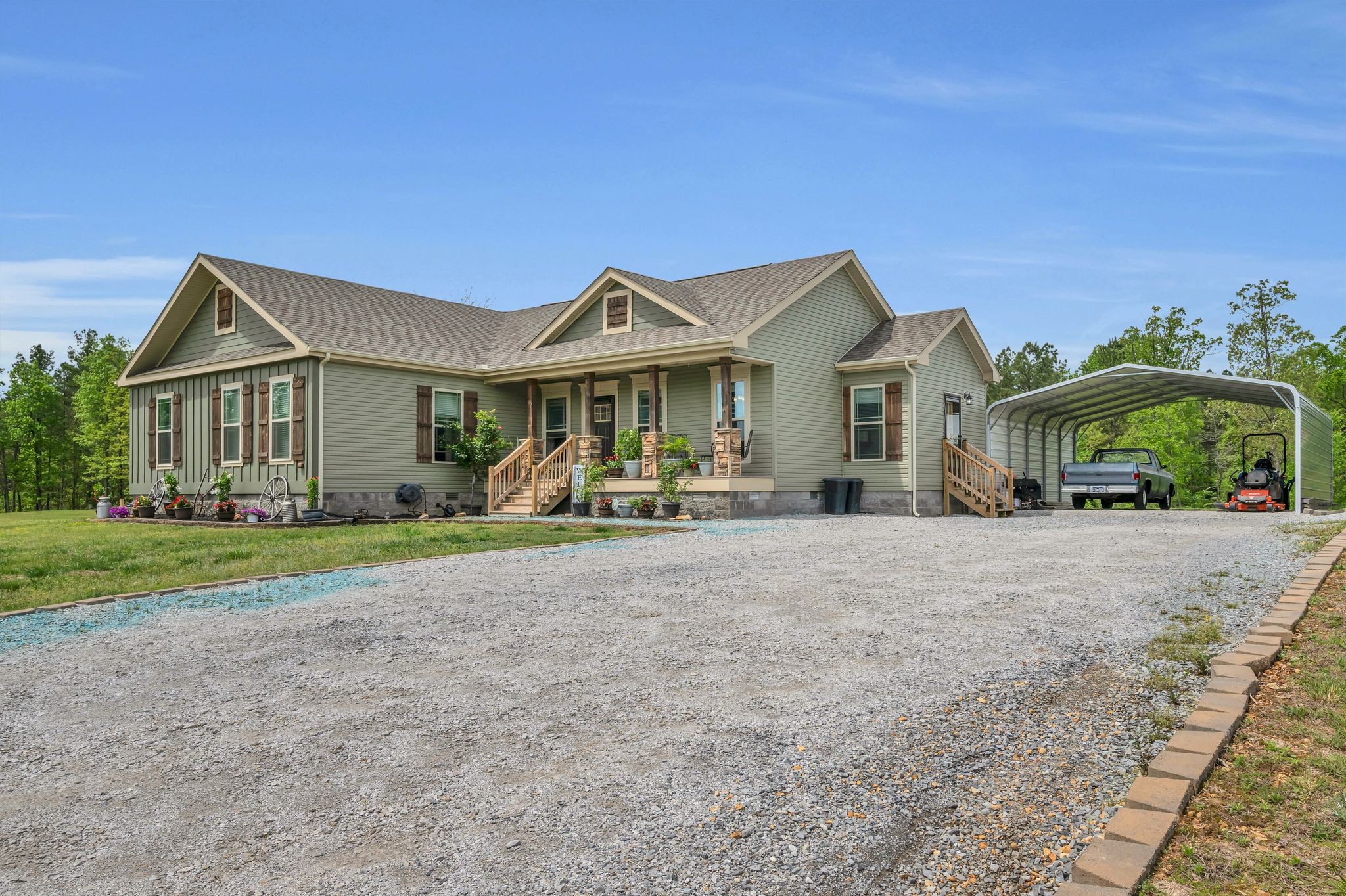520 Young Rd