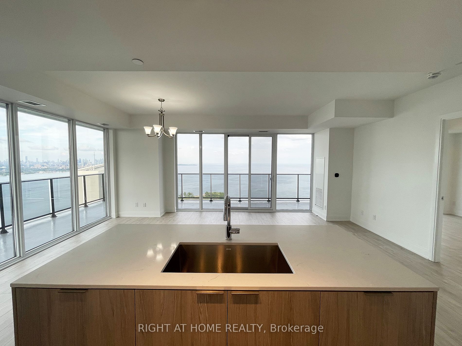 70 Annie Craig Dr 4304