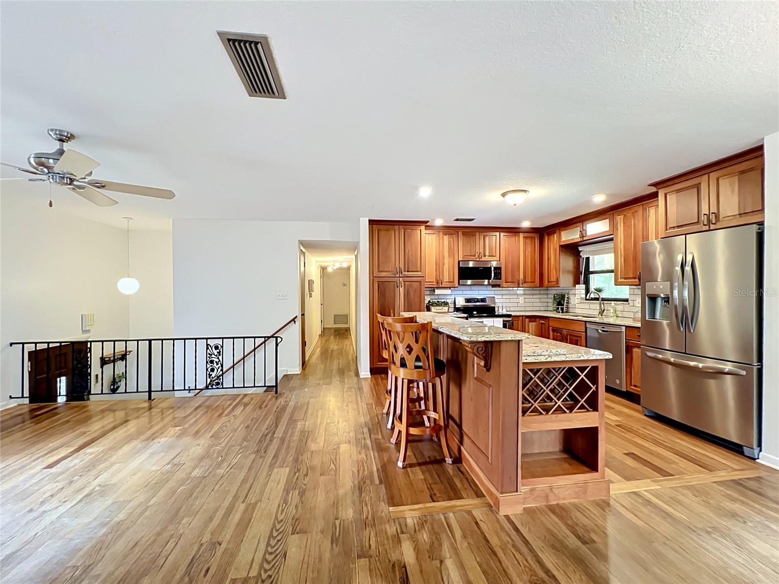 1511 Glastonberry Road