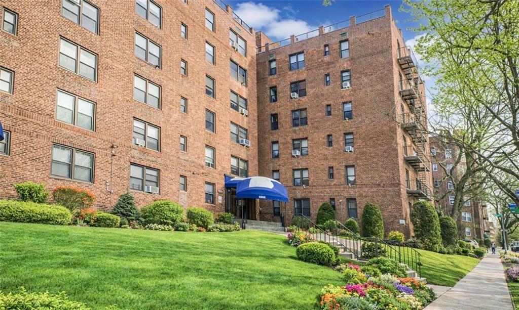 Gorgeous One Bedroom Co-Op nestled in the Kings Oliver, one of the most sought-after, well-maintained coop buildings along the Bay Ridge/ Shore Road waterfront Promenade. This 4th Floor corner unit features water views from every room ! This apartment has a well appointed layout, foyer with ample room for home office set-up and 3 large closets. Updated kitchen with stainless steel appliances, quartz counter tops, high top counter with seating.which opens to spacious sun drenched living room. Large bedroom fits king size bed with 2 large windows over looking Shore Rd water view. Beautiful hardwood floors throughout apartment. This building provides a resident superintendent, secure lobby with recently installed virtual doorman intercom system, new elevators, card operated communal laundry room, a bike room, storage lockers, and a parking garage w/waitlist. The relatively low monthly maintenance fee includes heating and water expenses. Experience the charm of Bay Ridge with its beautiful top-notch cafes, restaurants, parks, bicycle paths and shopping opportunities., including Green Market & Third Avenue. Perfect for commuters seeking suburban amenities and urban accessibility. Nearby Express Ferry to Manhattan; R Subway Line; Buses, B16, B7, X27, X37 further enhance the convenience of this prime Bay Ridge location.