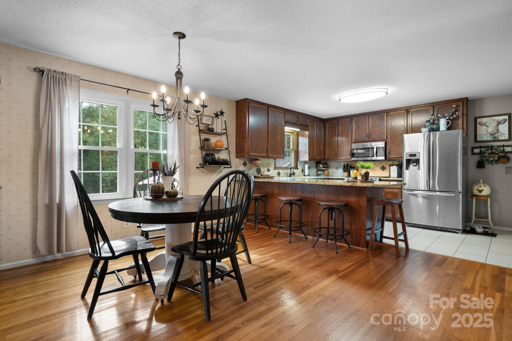 302 Redwood Place