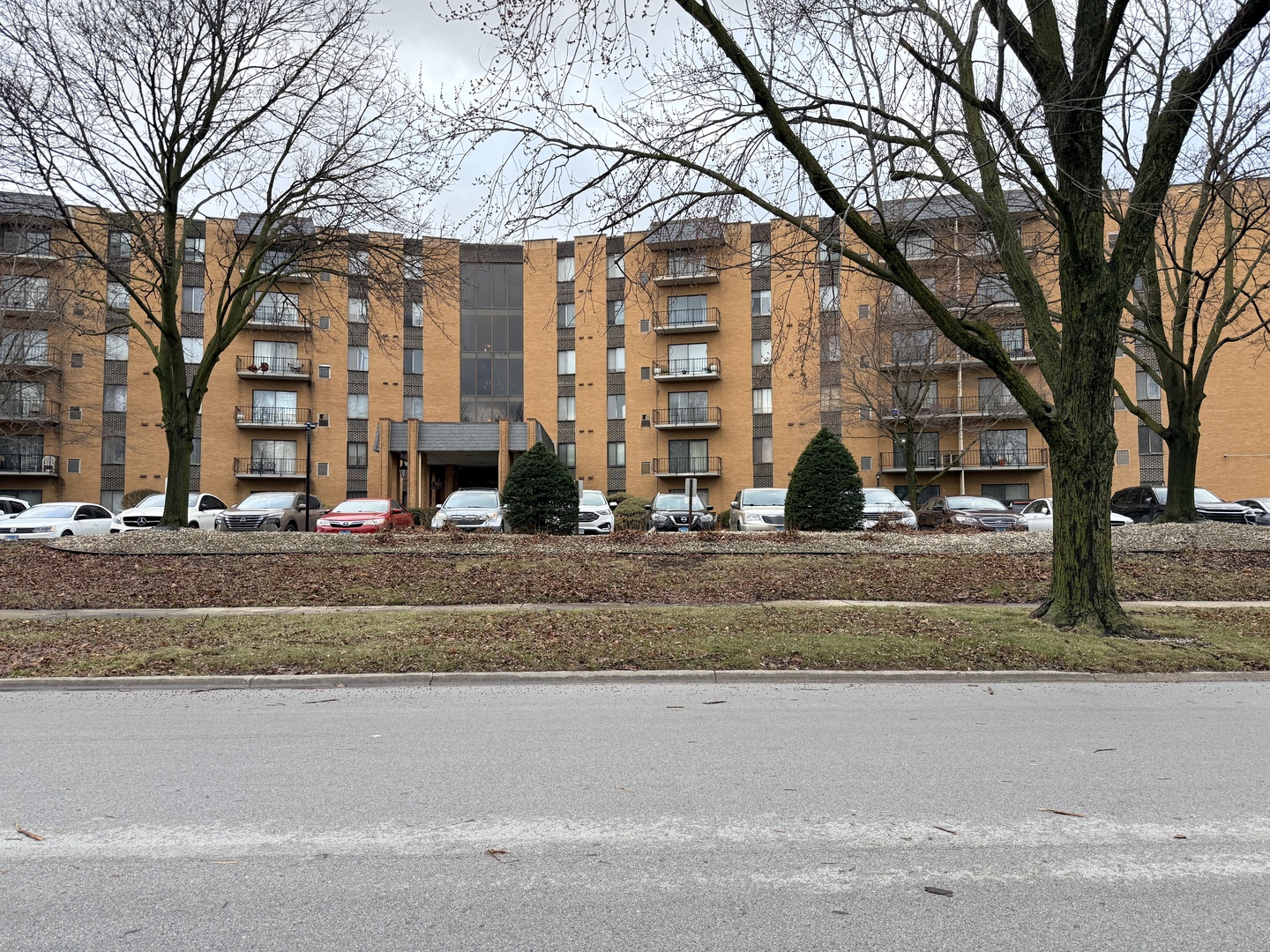 700 N Bruce Lane 211