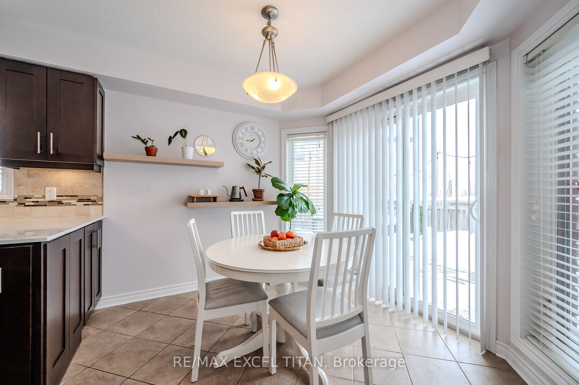 561 Isaiah Cres