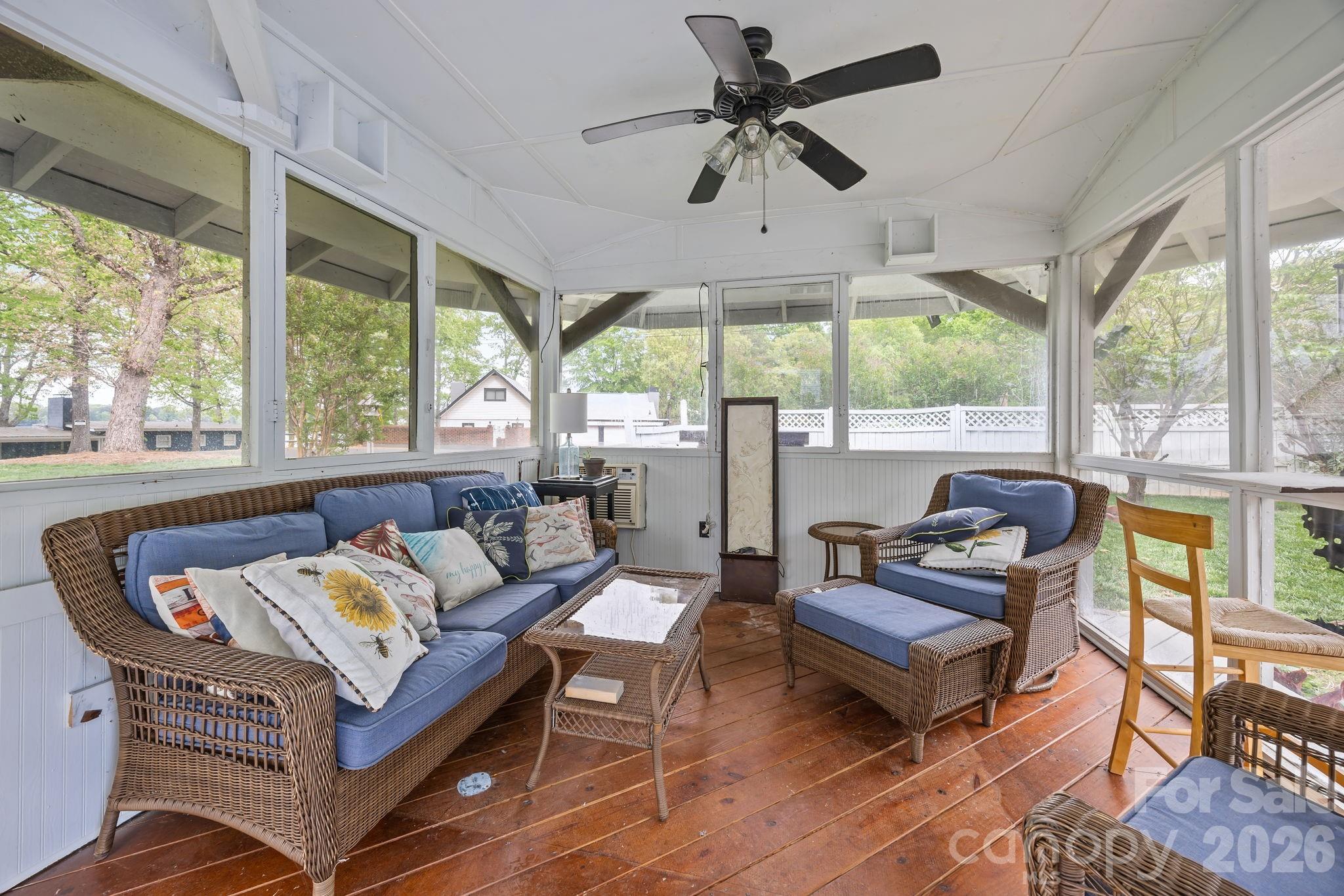 10708 Willow Oak Road