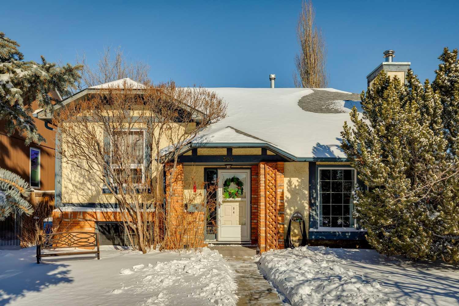 304 Marquis Place SE