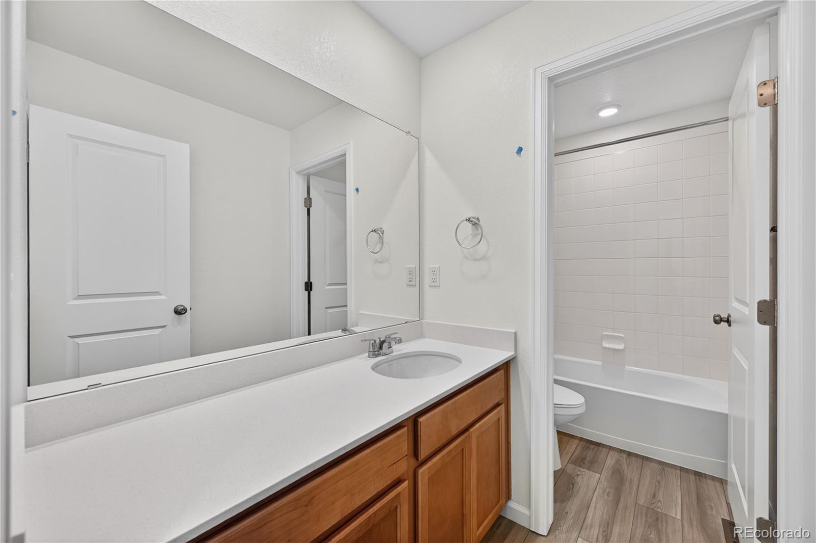 28430 E 4th Place