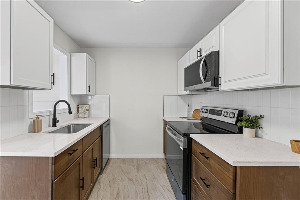 5631 Parkview Avenue