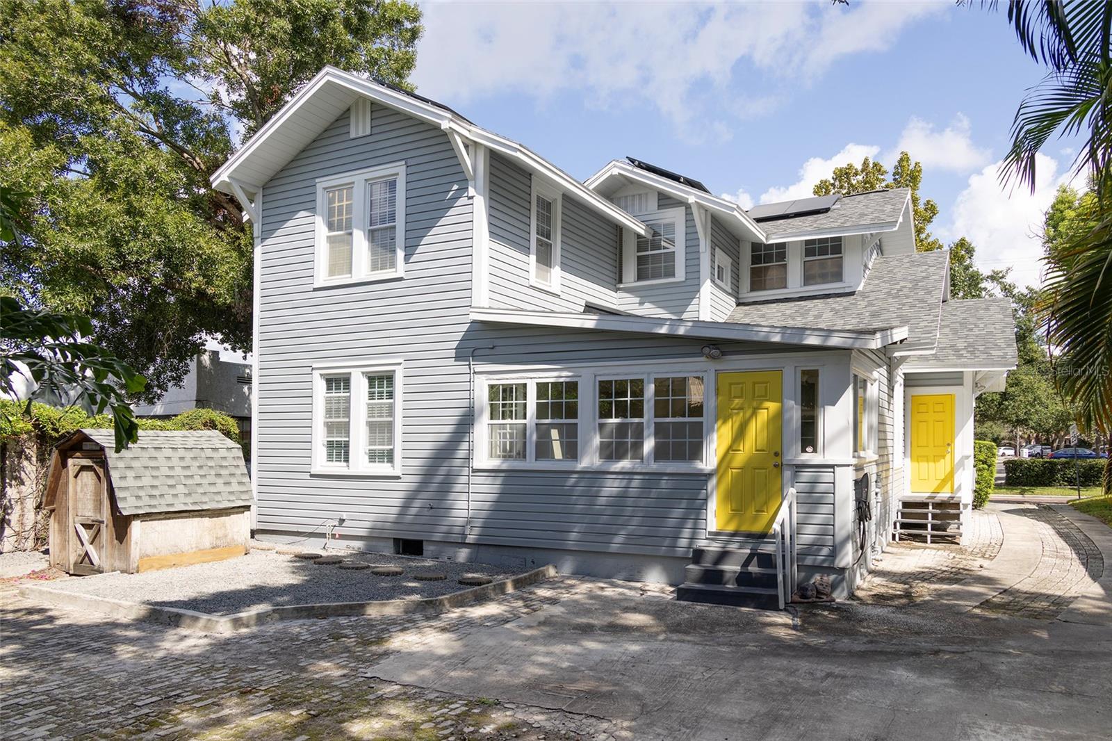 3012 W Sitios Street