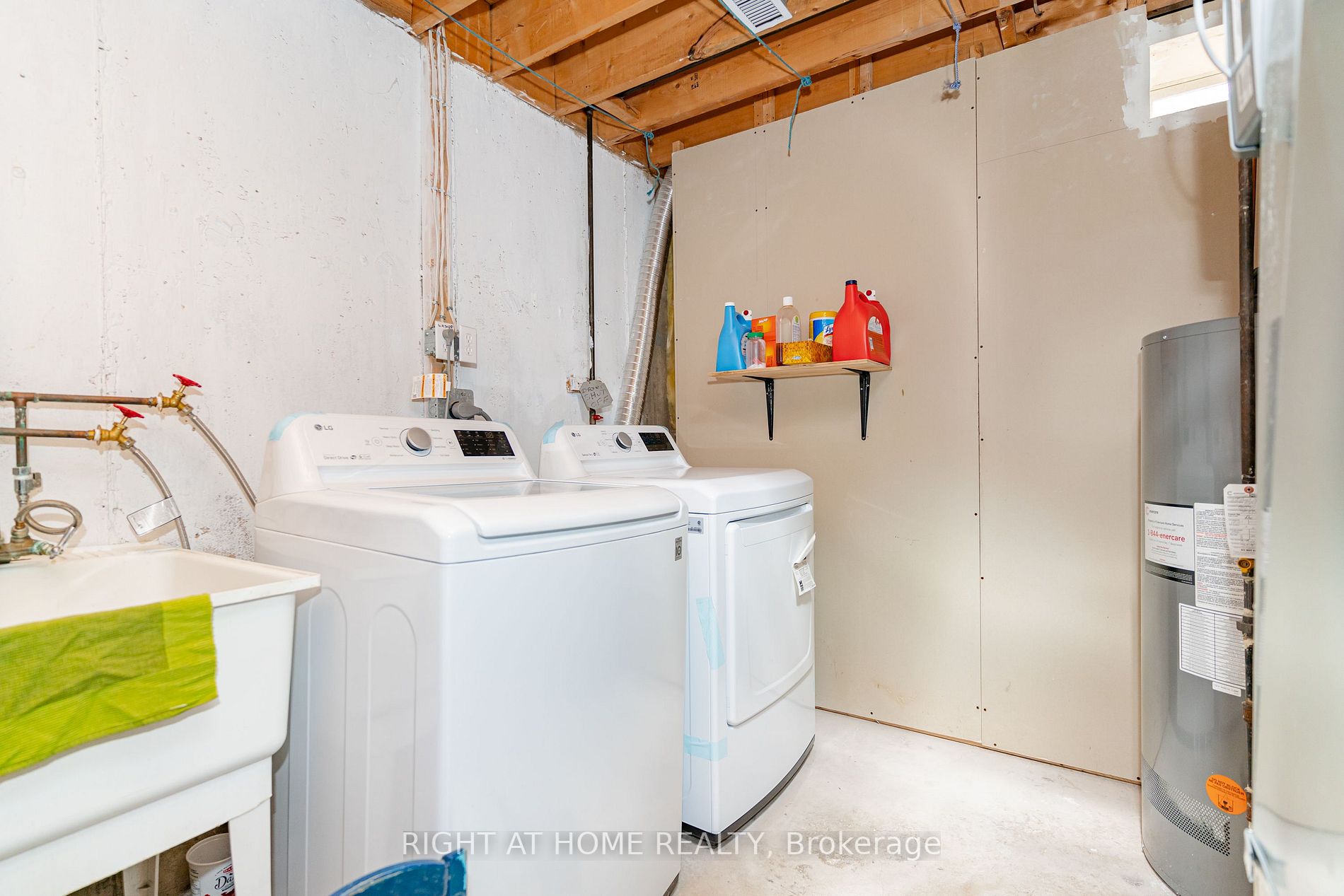 27 Quail Feather Cres