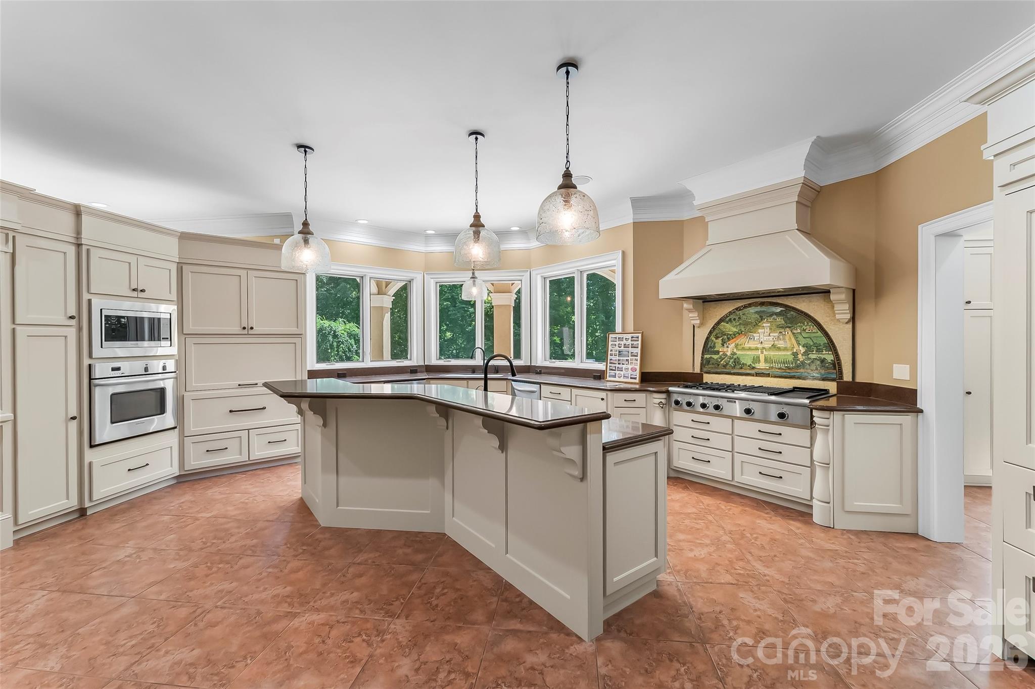1090 Pearidge Road