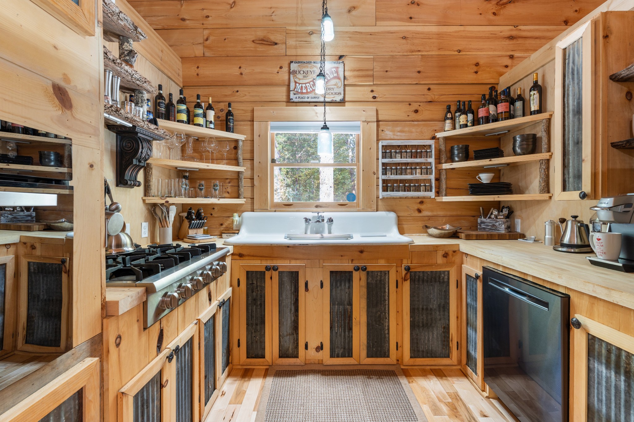 6095 Old Highway 13