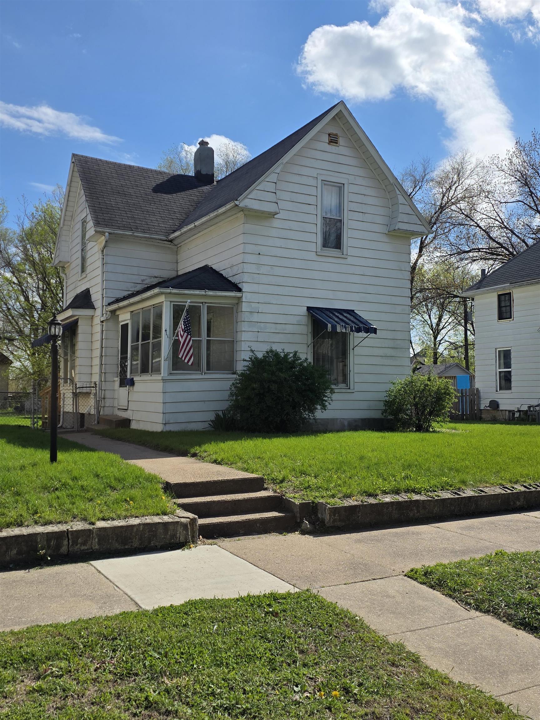 411 Edwards Street