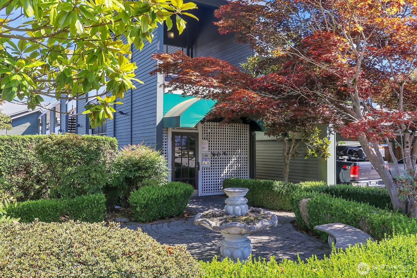 Motivated Seller! Brand-NEW carpets were installed as of July 1, 2025. Charming 1 bedroom 1 bath Condo in Edmonds! Kitchen, Living and Dining room face East w/nice size covered balcony overlooking Edmonds Woodway sports field. Freshly painted interior and new appliances! Large primary double closets, supplemented by an additional exterior storage locker. Superb proximity to Yost pool, Edmonds waterfront Beaches, Parks, Restaurants, Shopping and amenities. Convenient Transit Bus stop outside complex; easy access to Interstates. Recent HOA updates include: New roof and plumbing throughout entire building. Secured entry with one assigned parking space. Great rental investment opportunity.