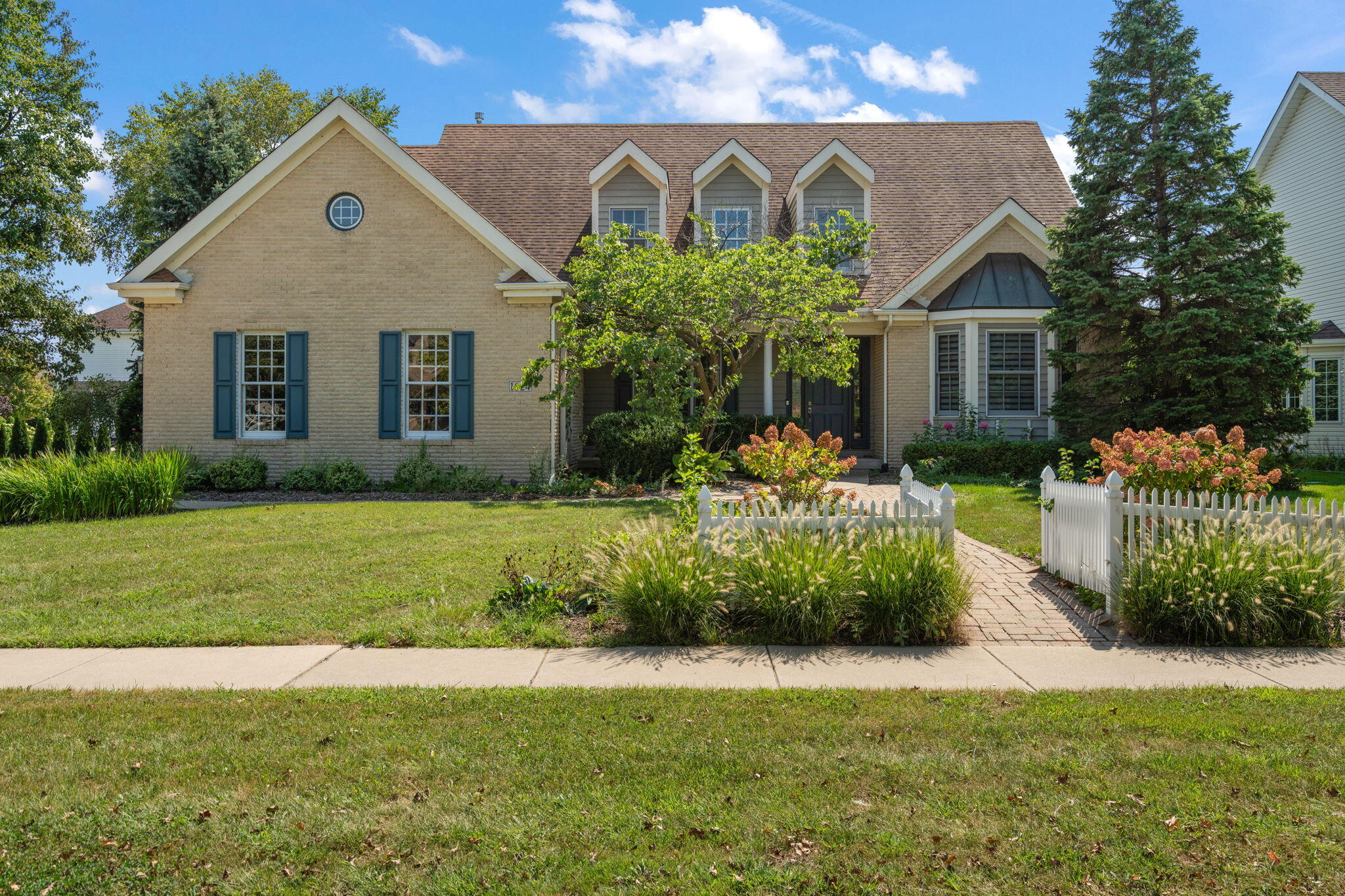 1624 Timberwood Lane in Munster