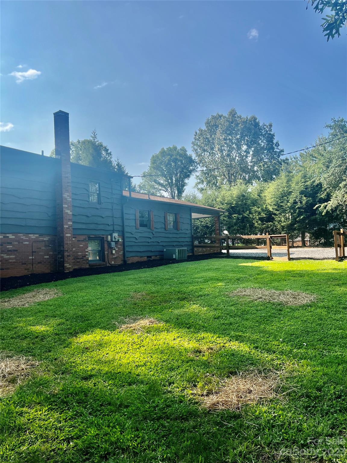3505 Deal Mill Road
