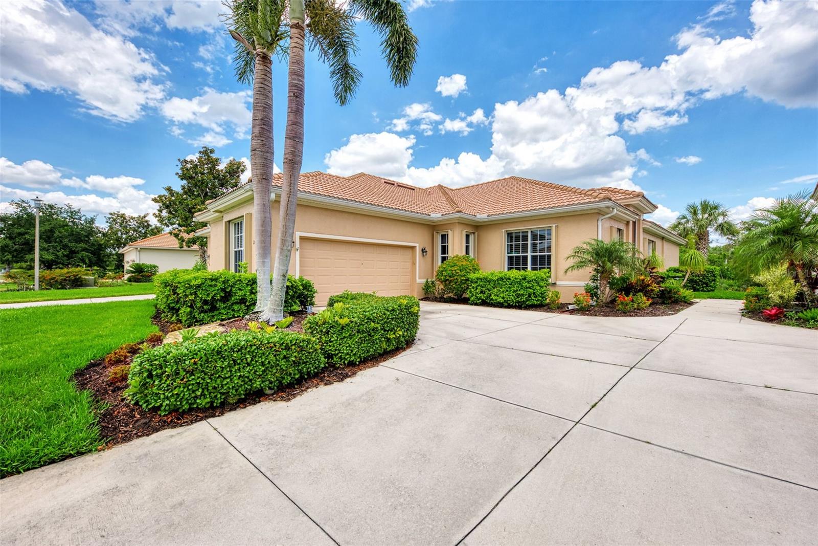2844 Myakka Creek Court
