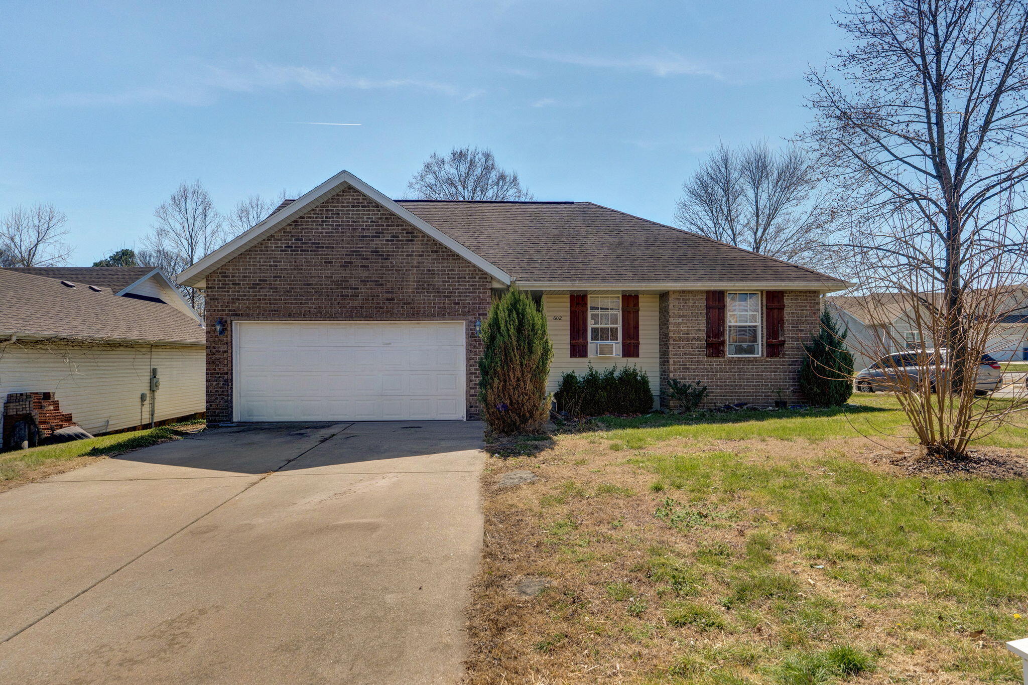 602 Oak Leaf Court
