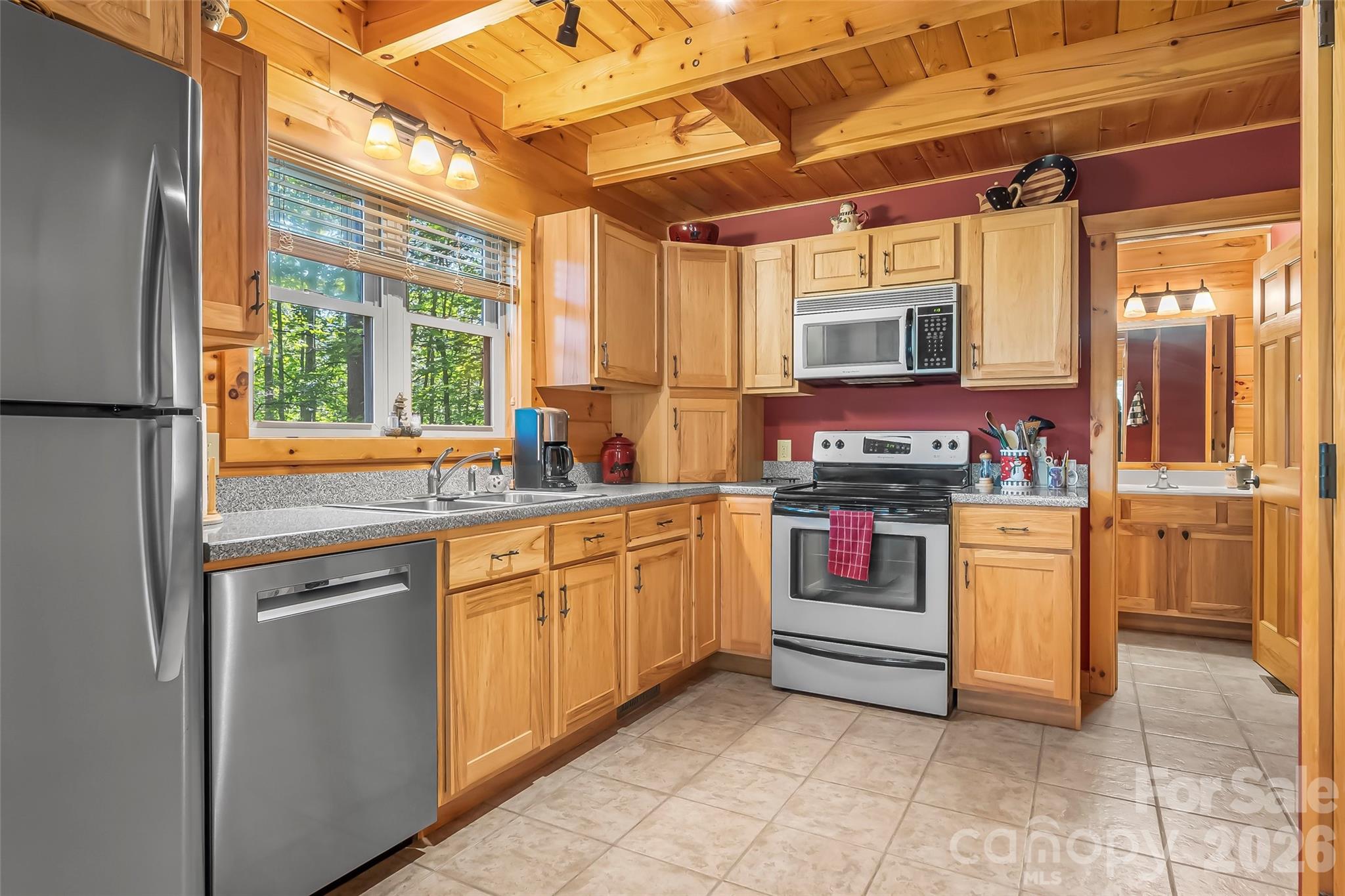 77 Dunn Trail